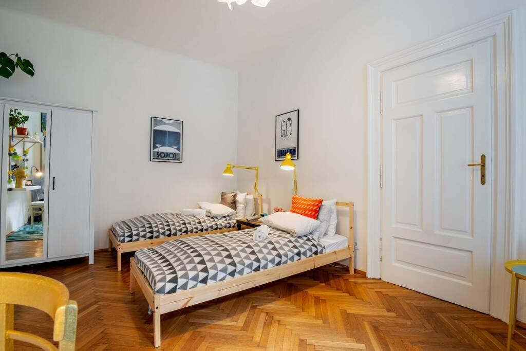 קרקוב Blue Peace-Apartment With Free Parking In Center For 1-6 People מראה חיצוני תמונה